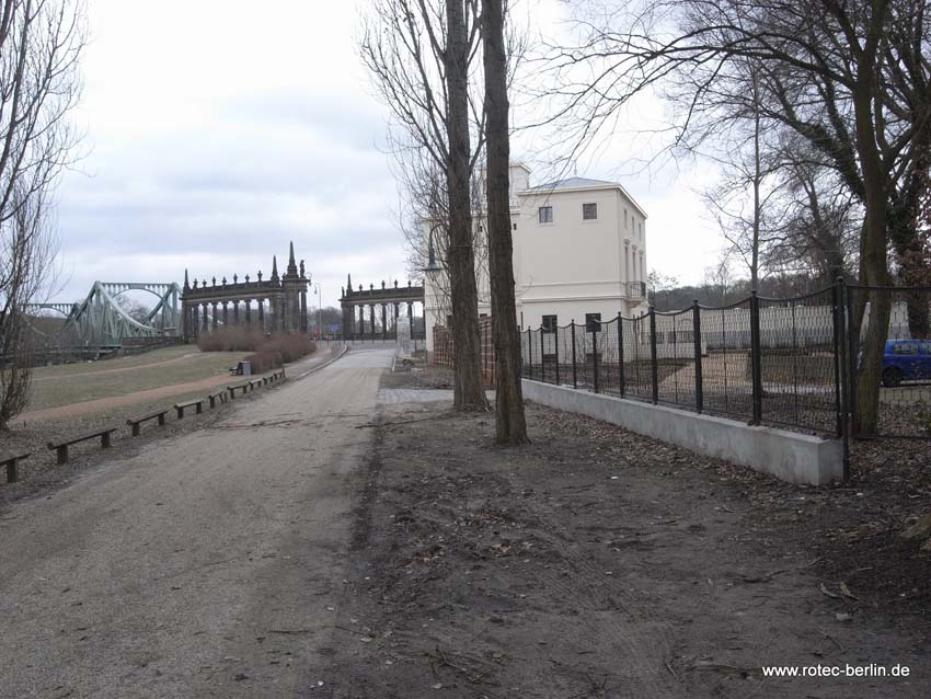 Schuppengeflechtzaun, Schinkelzaun