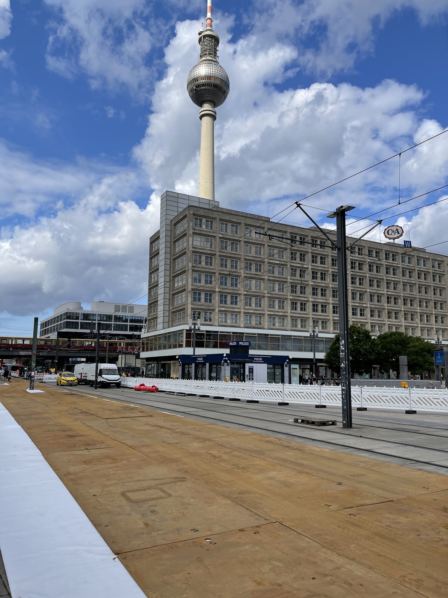 Mobile Stahl - Baustraße zur Lastverteilung